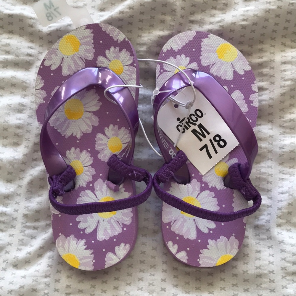 Toddler flip flops